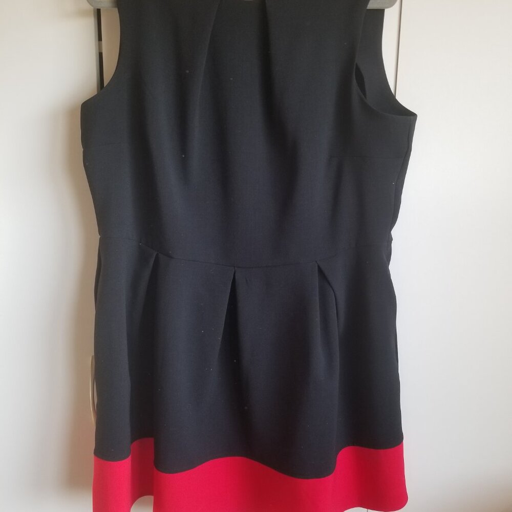 Red and black fit and flare dress - Picture 2 of 8